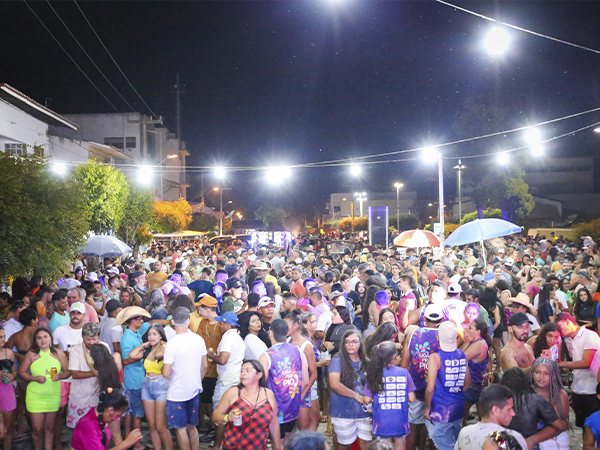 Tradicional Bloco da Massa lota as ruas de Major Sales encerrando o carnaval 2023.